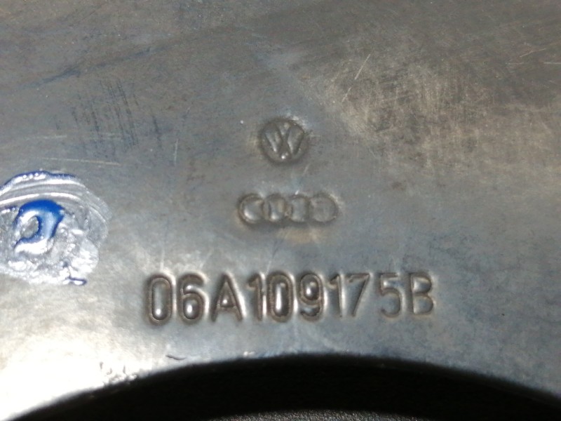 Recambio de tapa distribucion para audi a3 (8p) 1.6 ambiente referencia OEM IAM 06A109175  