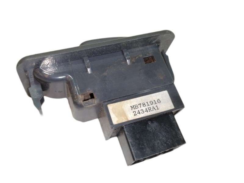 Recambio de mando elevalunas delantero derecho para mitsubishi montero (v20/v40) 2.5 turbodiesel referencia OEM IAM MB781916  