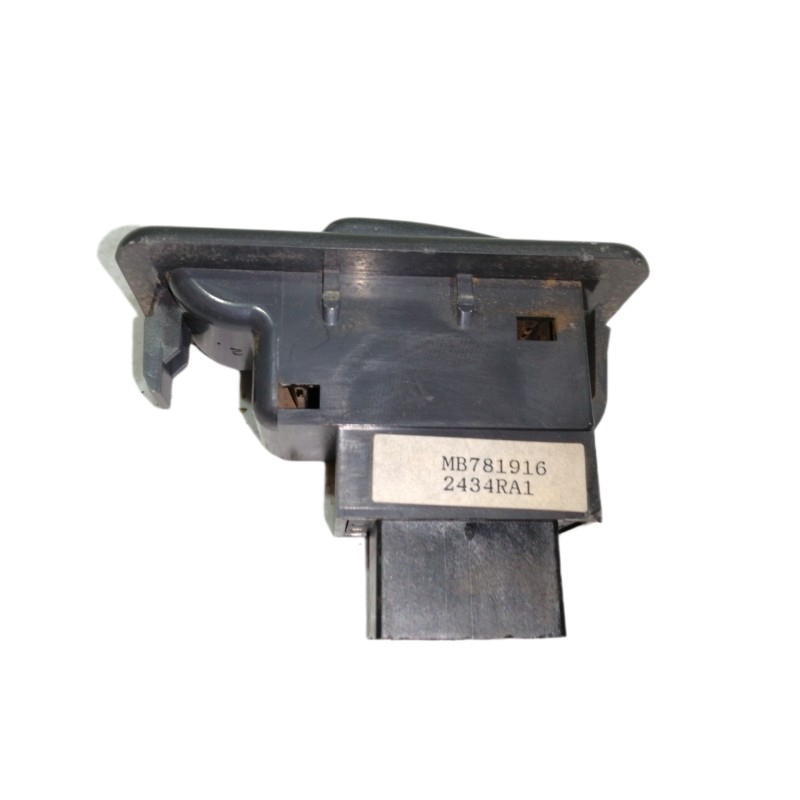 Recambio de mando elevalunas trasero derecho para mitsubishi montero (v20/v40) 2.5 turbodiesel referencia OEM IAM MB781916  
