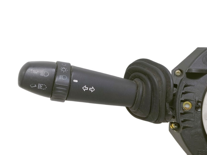 Recambio de mando multifuncion para fiat stilo (192) 1.4 16v active (05.2004) referencia OEM IAM 07353682470  