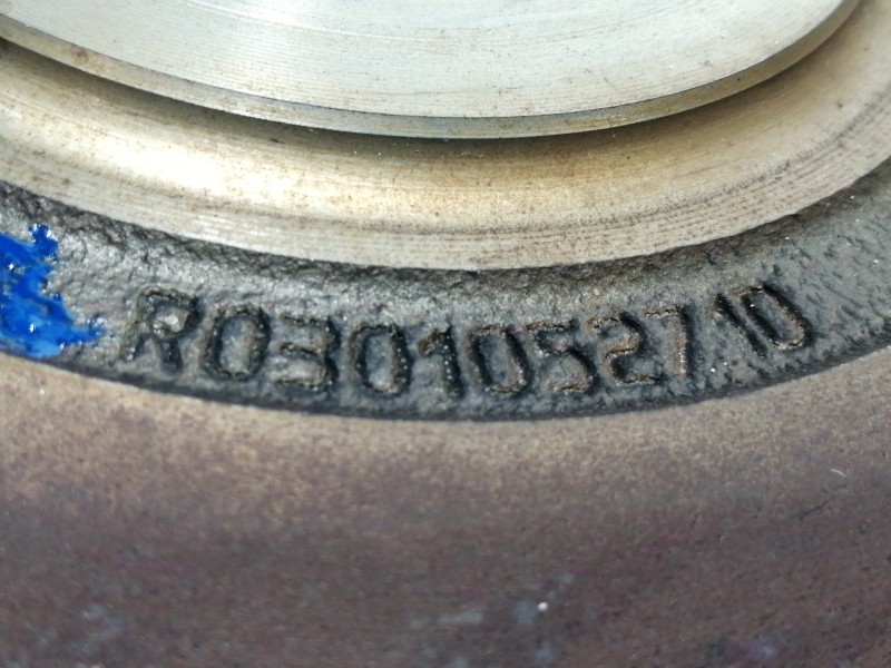 Recambio de volante motor para audi a3 (8p) 1.6 ambiente referencia OEM IAM R0301052710  