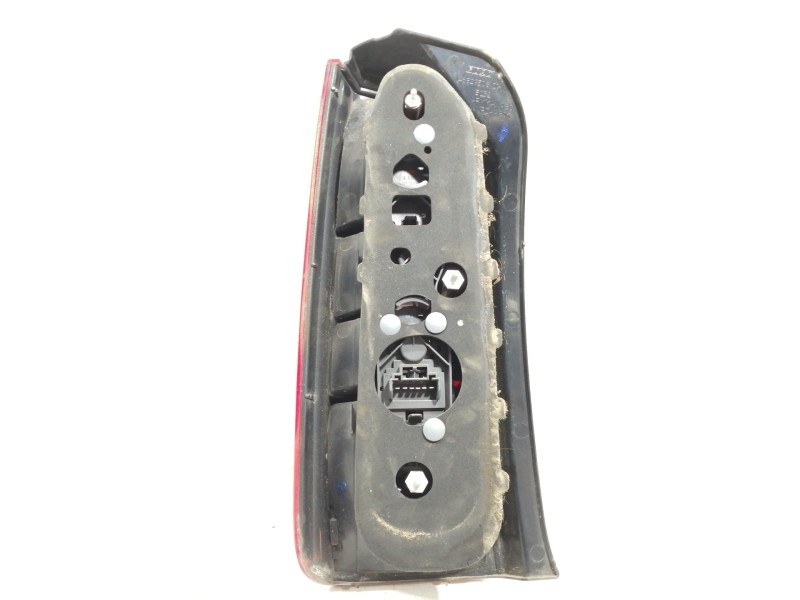 Recambio de piloto trasero derecho para fiat idea (135) 1.4 16v active (i+a) referencia OEM IAM 46829508  