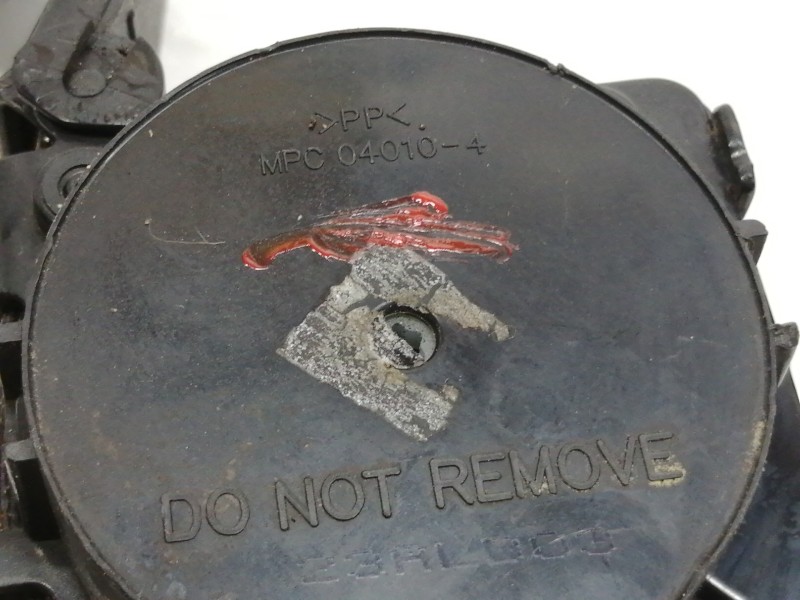 Recambio de cinturon seguridad trasero central para chevrolet captiva 2.0 vcdi lt referencia OEM IAM 10B02  