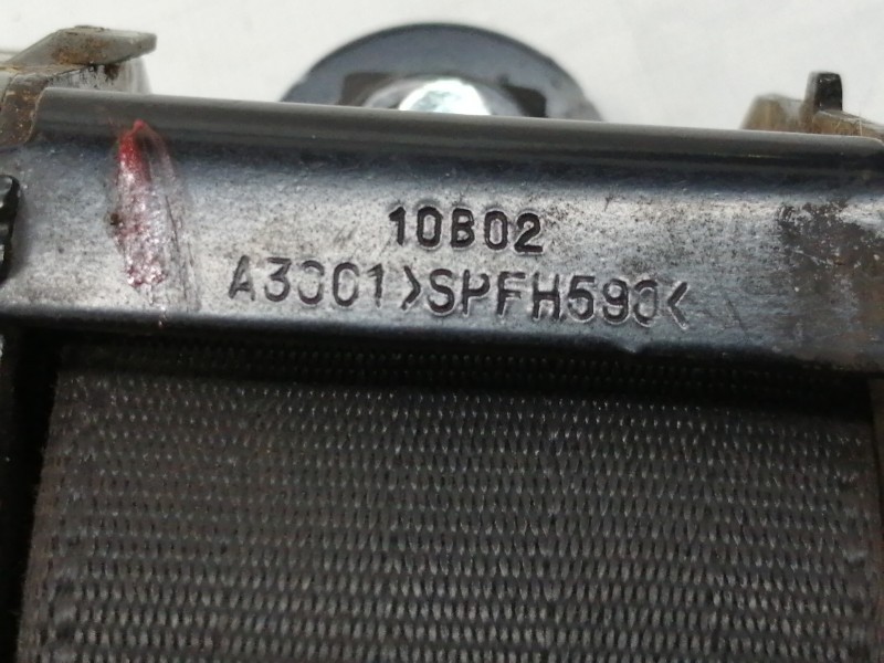 Recambio de cinturon seguridad trasero central para chevrolet captiva 2.0 vcdi lt referencia OEM IAM 10B02  