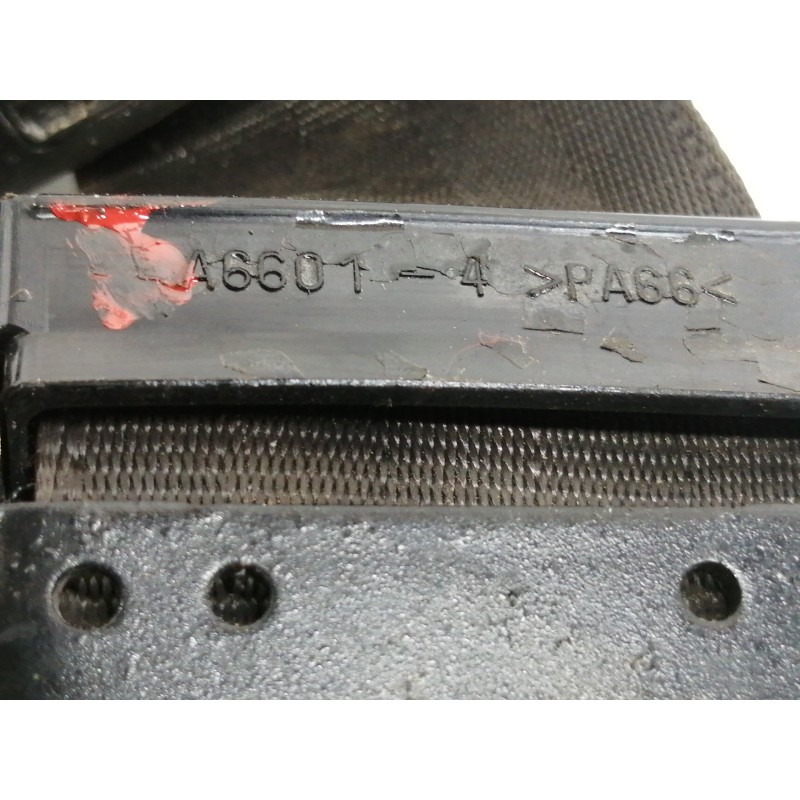 Recambio de cinturon seguridad trasero central para chevrolet captiva 2.0 vcdi lt referencia OEM IAM MPC040104  