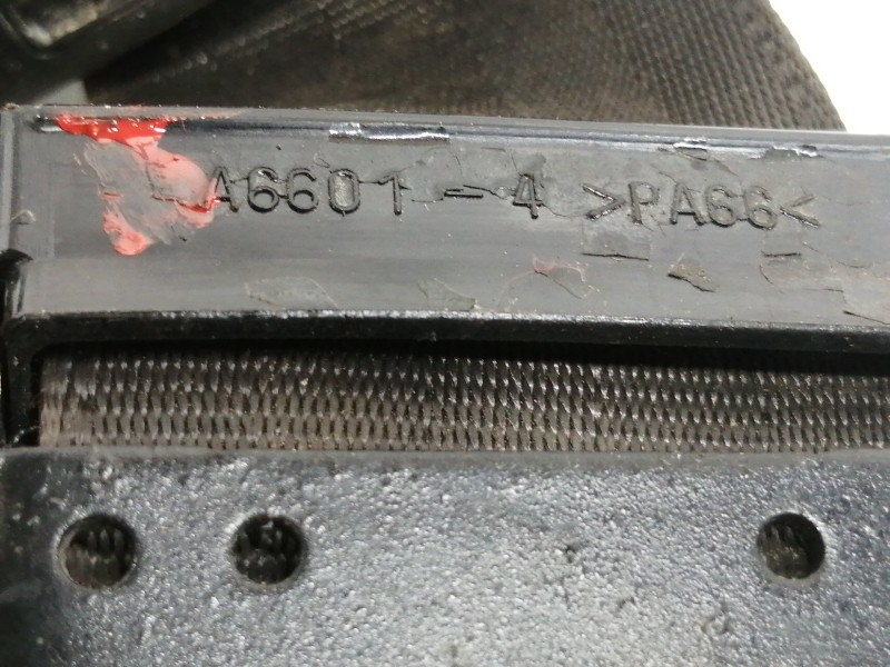 Recambio de cinturon seguridad trasero central para chevrolet captiva 2.0 vcdi lt referencia OEM IAM MPC040104  