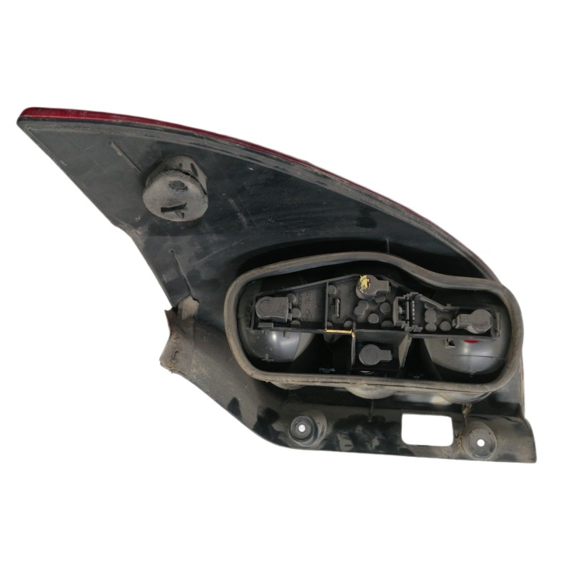 Recambio de piloto trasero izquierdo para renault laguna ii grandtour (kg0) dynamique referencia OEM IAM 8200002471  