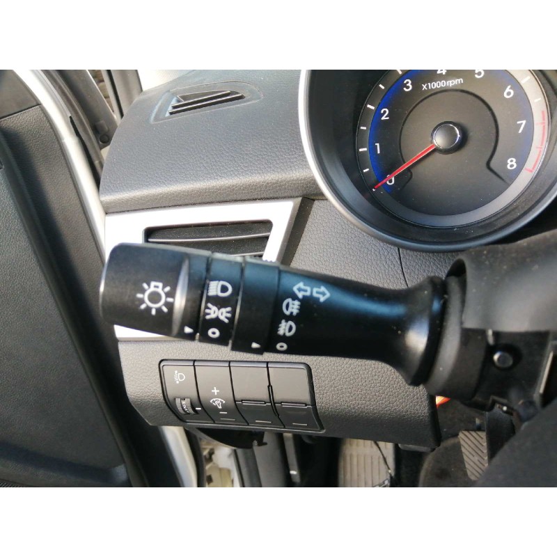 Recambio de maneta interior delantera derecha para hyundai i30 (gd) style referencia OEM IAM 82623GD000  