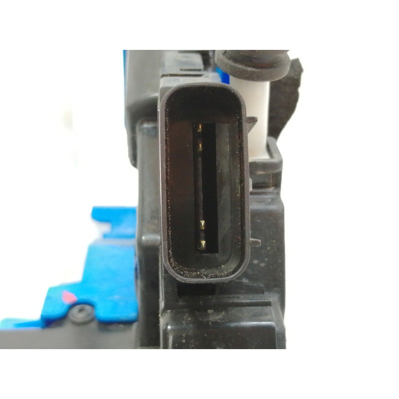 Recambio de cerradura puerta trasera derecha para hyundai i30 (gd) style referencia OEM IAM 8142A61001FD 8142A6100 