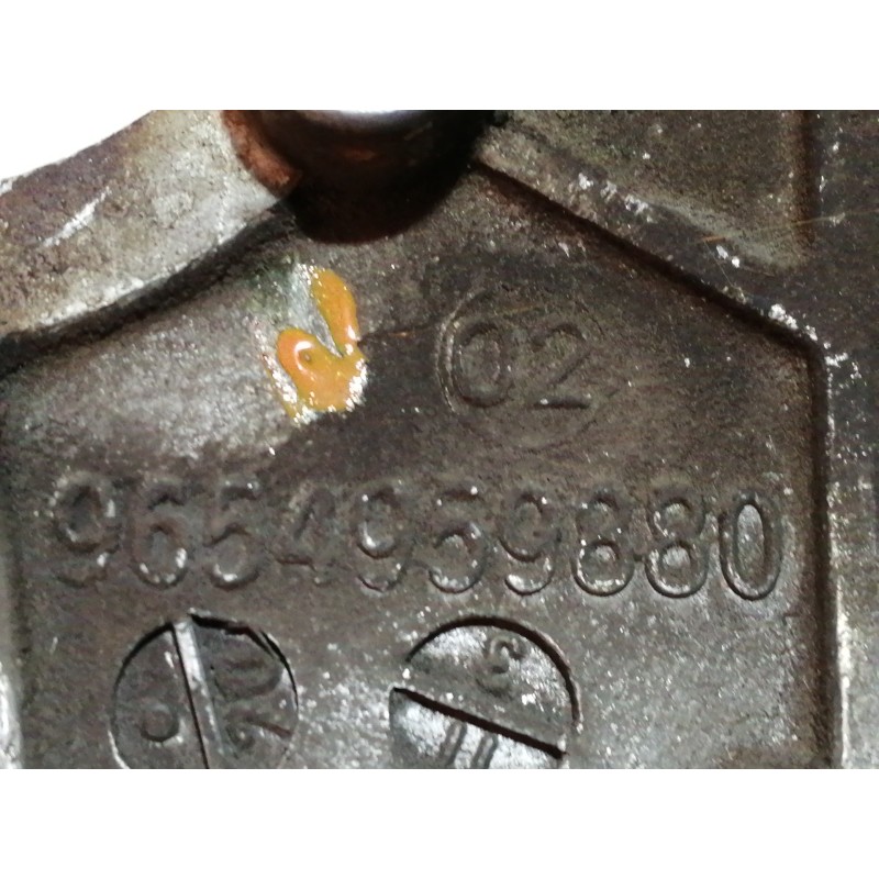 Recambio de soporte bomba inyeccion para peugeot expert kasten furg. acristaldo referencia OEM IAM 9654959880  