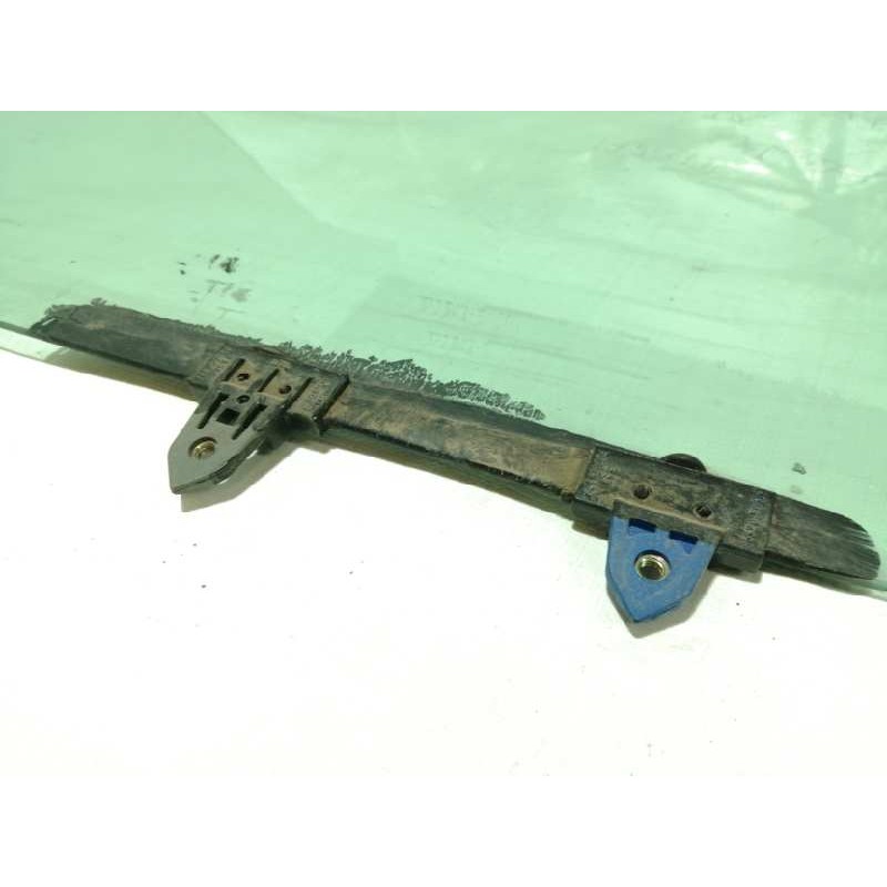 Recambio de luna delantera derecha para nissan almera tino (v10m) acenta referencia OEM IAM   