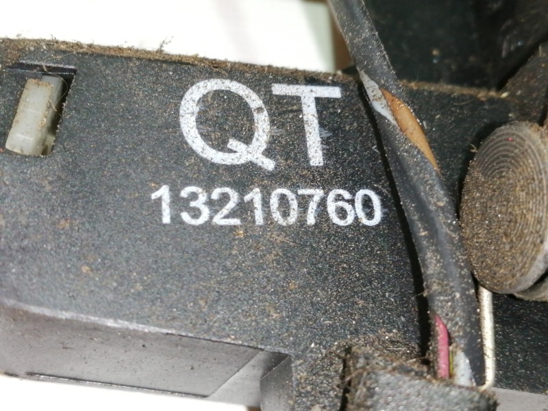 Recambio de cerradura puerta trasera izquierda para opel vectra c caravan elegance referencia OEM IAM 13210760  