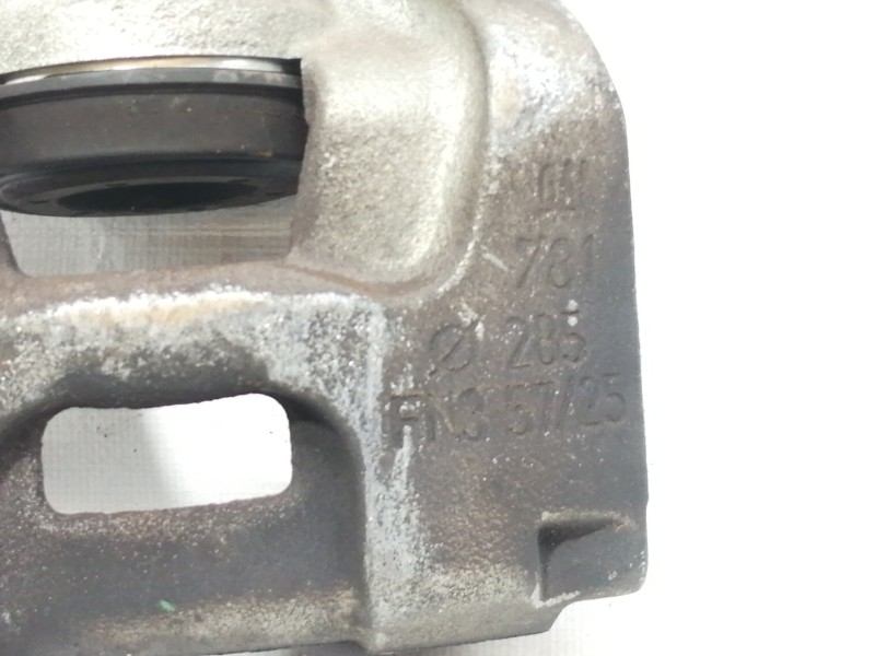 Recambio de pinza freno delantera izquierda para opel vectra c caravan elegance referencia OEM IAM 781285  