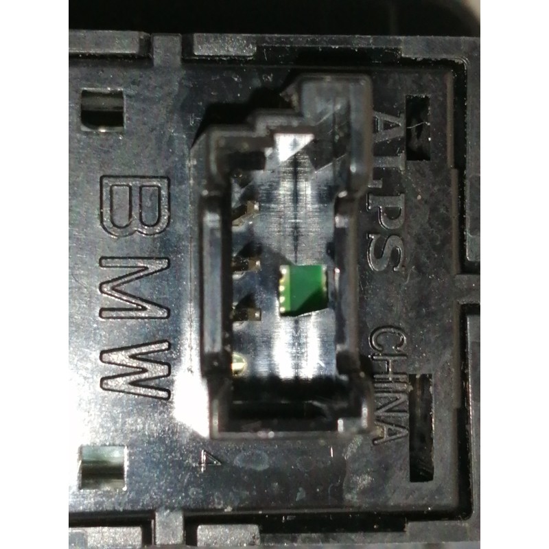 Recambio de mando elevalunas trasero derecho para bmw serie 5 lim. (f10) 530d xdrive referencia OEM IAM 924194901  