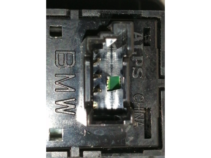 Recambio de mando elevalunas trasero derecho para bmw serie 5 lim. (f10) 530d xdrive referencia OEM IAM 924194901  