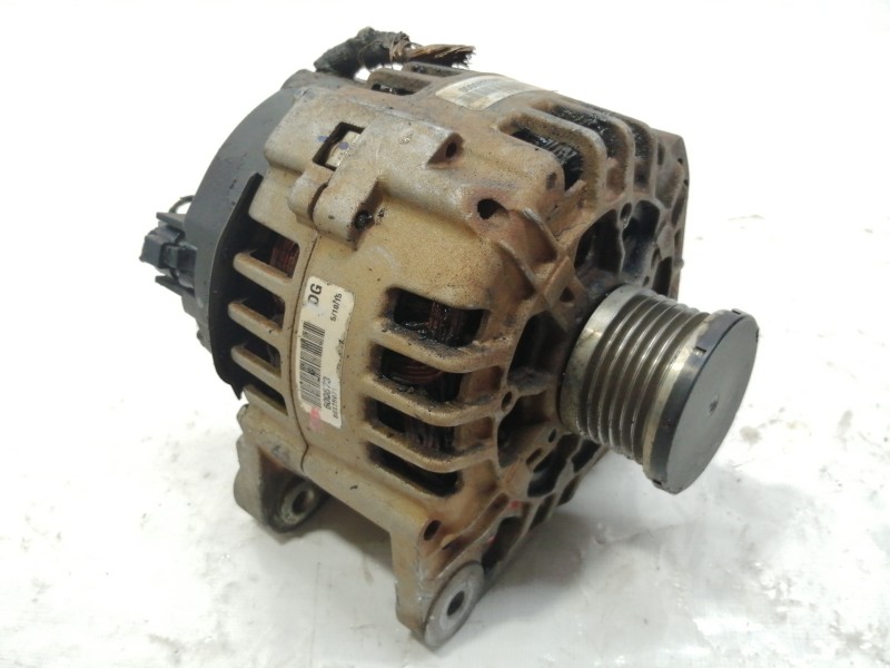 Recambio de alternador para opel movano furgón corto 3.5t referencia OEM IAM 600673  