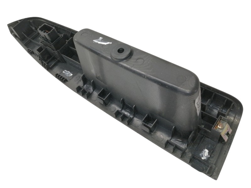 Recambio de mando elevalunas delantero derecho para hyundai getz (tb) 1.3 gls referencia OEM IAM 935801C100  