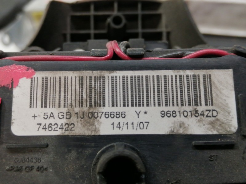 Recambio de airbag delantero izquierdo para peugeot 308 1.6 16v hdi referencia OEM IAM 96810154ZD 5AGB1J 