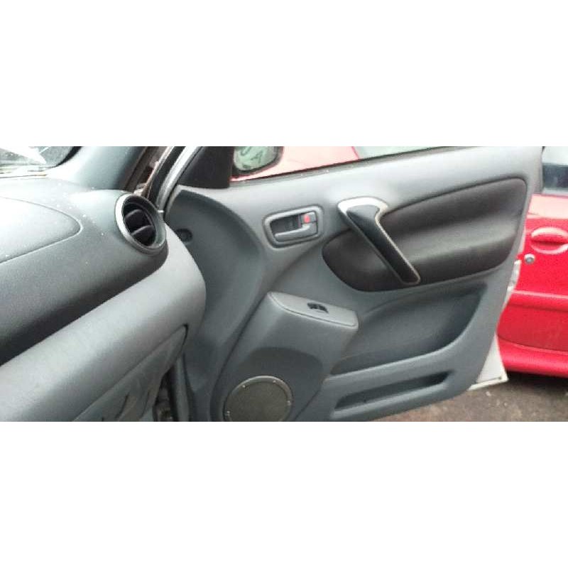 Recambio de guarnecido puerta delantera derecha para toyota rav 4 (a2) 2.0 turbodiesel cat referencia OEM IAM 67777X1B02  