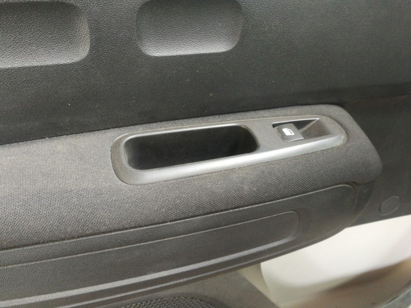 Recambio de mando elevalunas trasero izquierdo para citroën c3 feel referencia OEM IAM 96762292ZD  