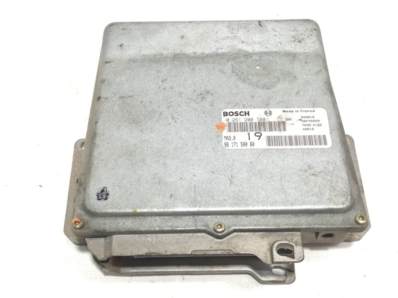Recambio de centralita motor uce para peugeot 106 (s1) kid referencia OEM IAM 0261200780  