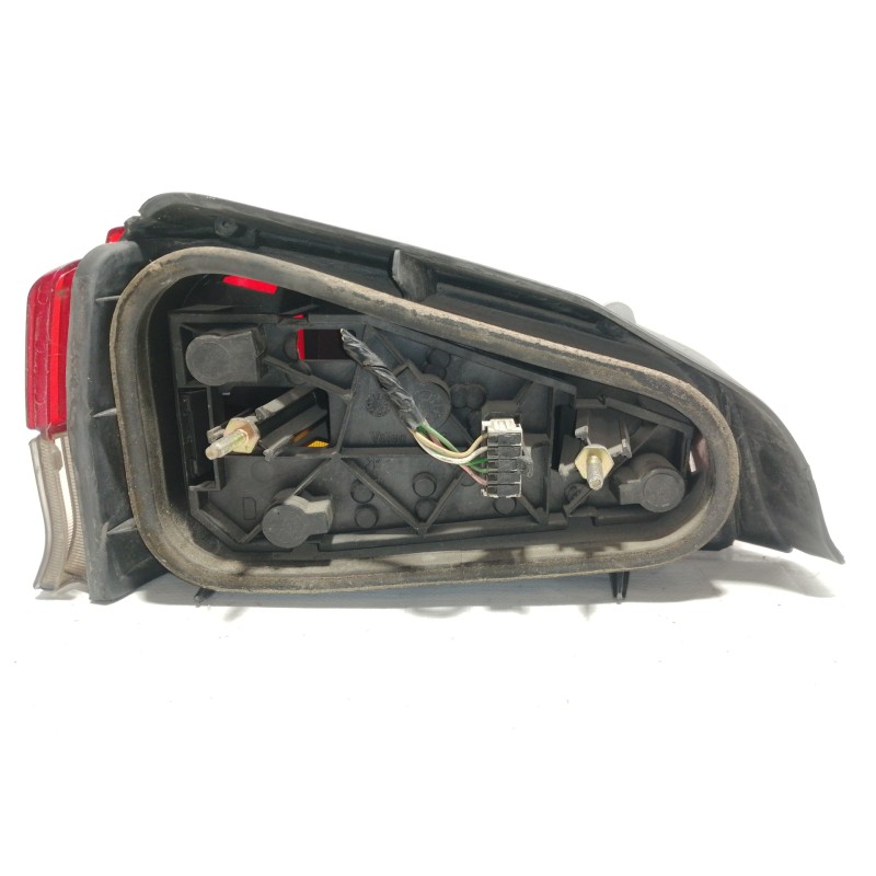 Recambio de piloto trasero derecho para peugeot 106 (s1) kid referencia OEM IAM   