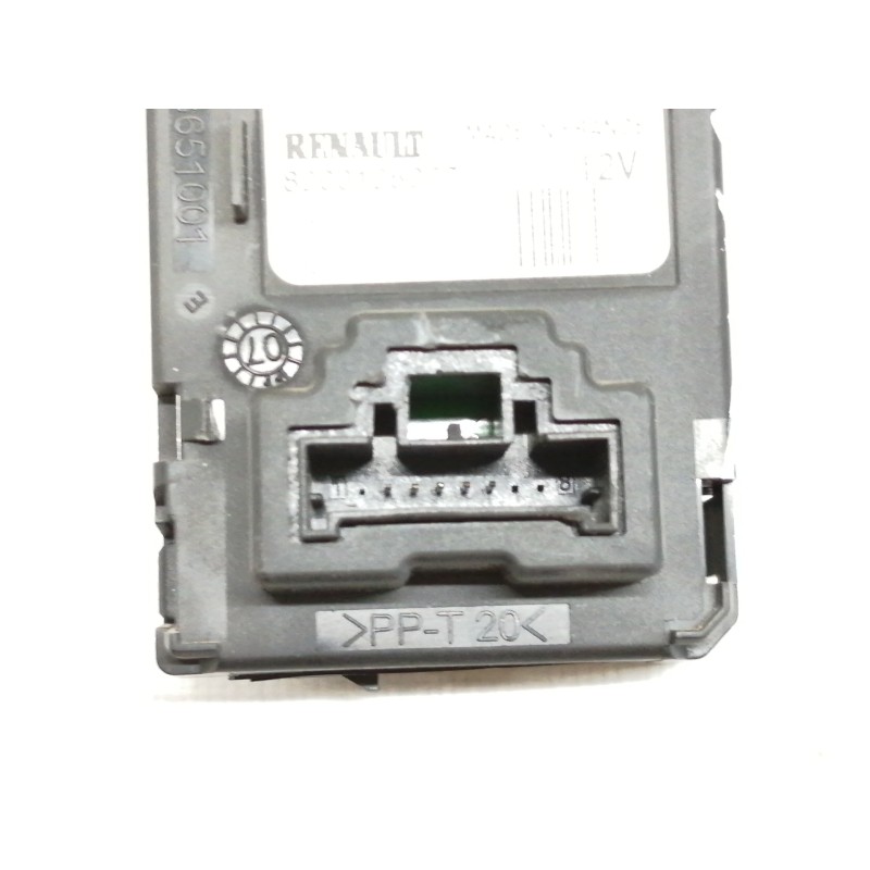 Recambio de centralita motor uce para renault scenic ii grand expression referencia OEM IAM 8200766462 8200125077 S118539002E