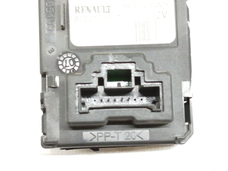 Recambio de centralita motor uce para renault scenic ii grand expression referencia OEM IAM 8200766462 8200125077 S118539002E