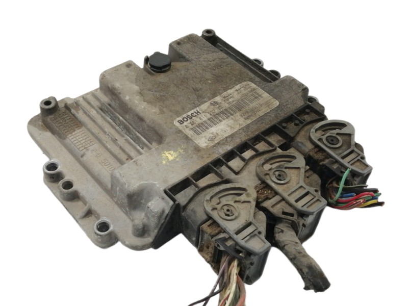 Recambio de centralita motor uce para nissan primera berlina (p12) acenta referencia OEM IAM 0281011237 8200305678 / 8200284704 