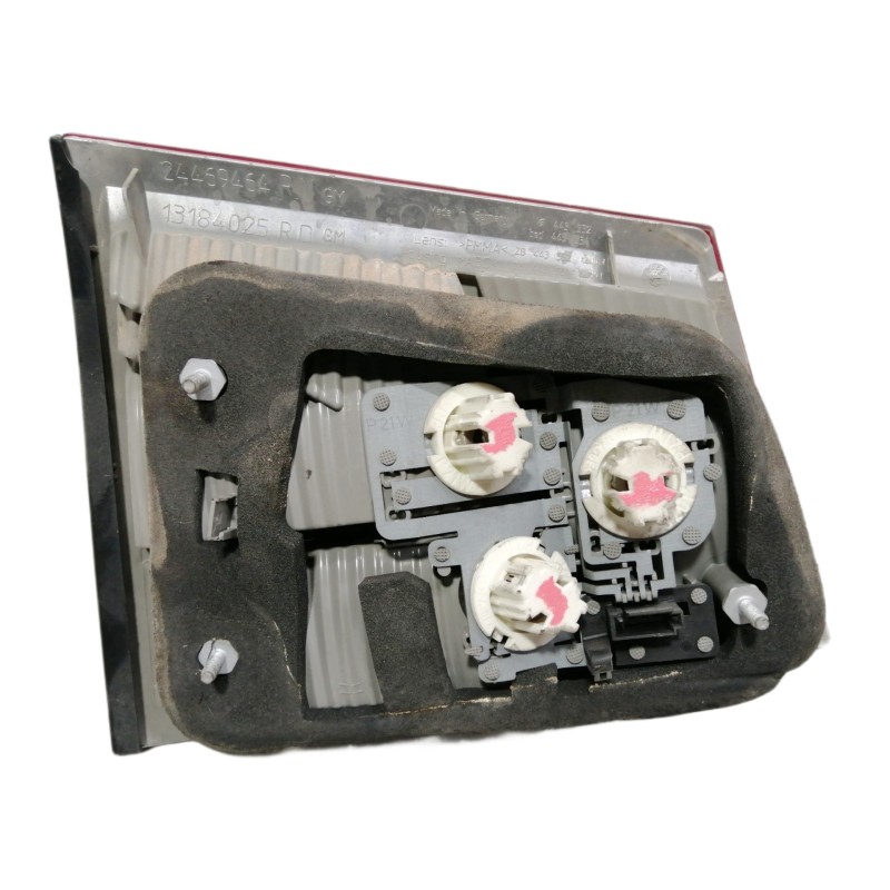 Recambio de piloto trasero derecho interior para opel vectra c caravan sport referencia OEM IAM 13184025  