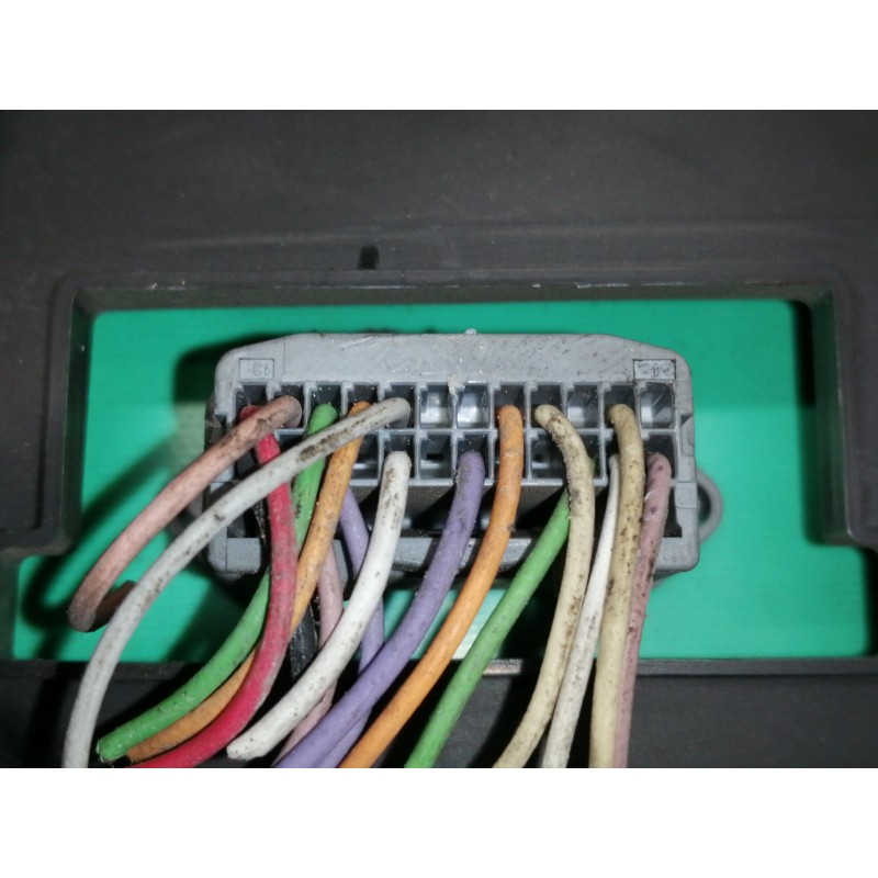 Recambio de cuadro instrumentos para renault clio iii exception referencia OEM IAM 8200628775H LCMA002706 VP5RQF14B115BR 