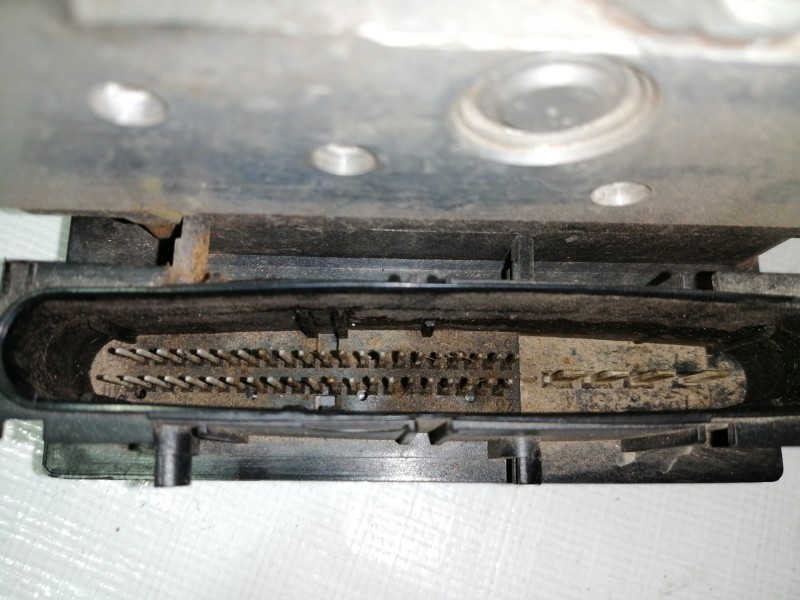 Recambio de abs para renault clio iii exception referencia OEM IAM 0265234157  