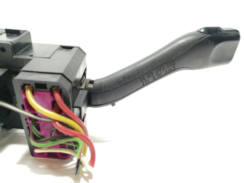 Recambio de mando intermitentes para volkswagen passat variant (3b6) 1.9 tdi referencia OEM IAM 202852ATW 8L0953513G 