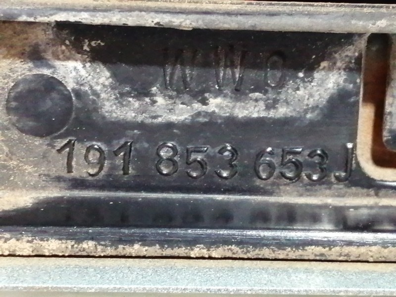 Recambio de rejilla delantera para volkswagen golf ii (191/193) cl referencia OEM IAM 191853653J  