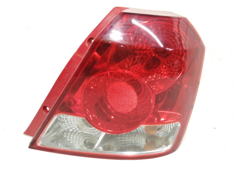 Recambio de piloto trasero derecho para chevrolet kalos 1.2 se referencia OEM IAM 300267R  