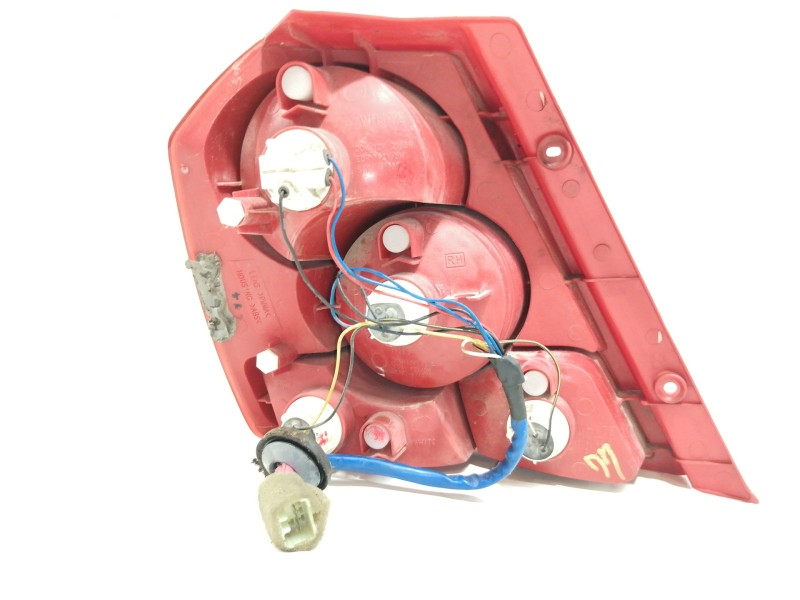 Recambio de piloto trasero derecho para chevrolet kalos 1.2 se referencia OEM IAM 300267R  