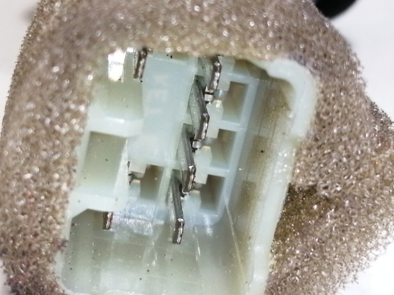 Recambio de piloto trasero derecho para chevrolet kalos 1.2 se referencia OEM IAM 300267R  