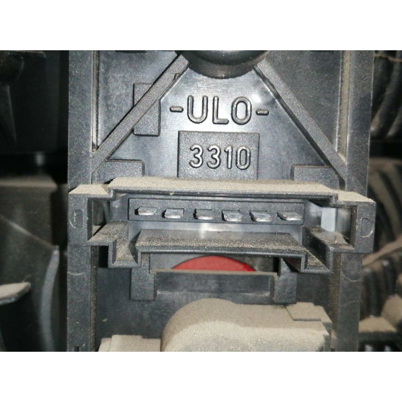 Recambio de piloto trasero izquierdo para mercedes-benz clase a (w168) 1.4 cat referencia OEM IAM 1688200164  