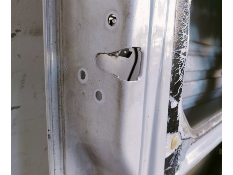 Recambio de puerta delantera izquierda para peugeot boxer caja cerr. techo sobreelev. (rs3200)(330)(´02) 330 mh td referencia OE