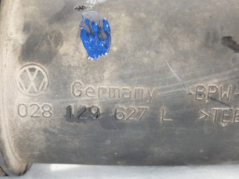 Recambio de tubo para volkswagen t4 transporter/furgoneta (mod. 1991) caja cerrada referencia OEM IAM 028129627  