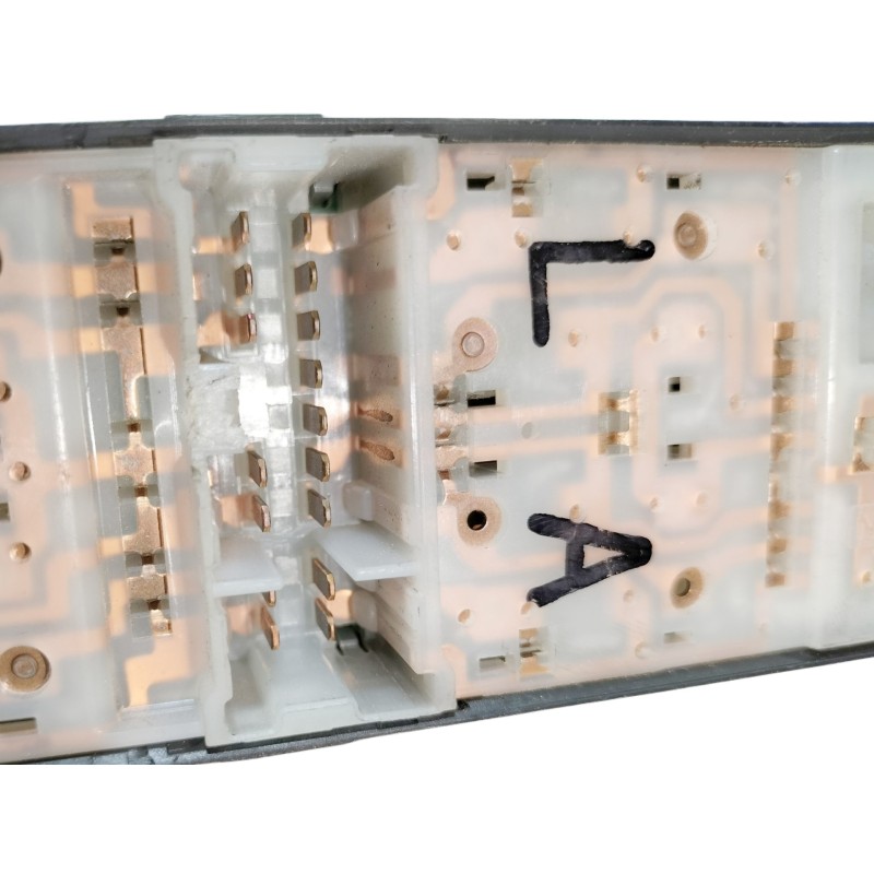 Recambio de mando elevalunas delantero izquierdo para nissan tiida (c11x/sc11x) acenta referencia OEM IAM   