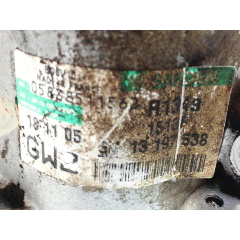 Recambio de compresor aire acondicionado para opel corsa c blue line referencia OEM IAM 13197538  