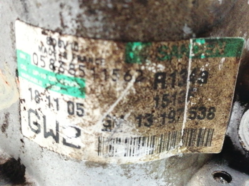 Recambio de compresor aire acondicionado para opel corsa c blue line referencia OEM IAM 13197538  