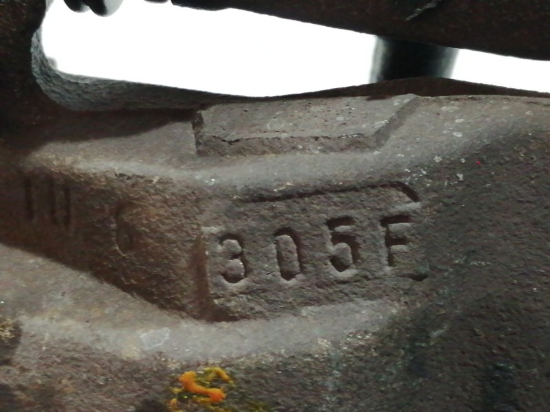 Recambio de pinza freno delantera izquierda para opel corsa c blue line referencia OEM IAM 305F  