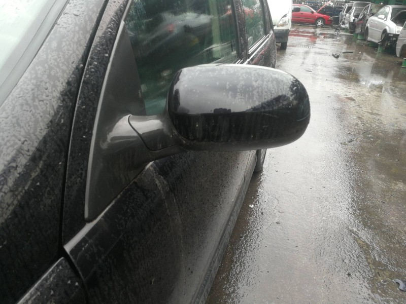 Recambio de retrovisor izquierdo para opel corsa c blue line referencia OEM IAM 010676  