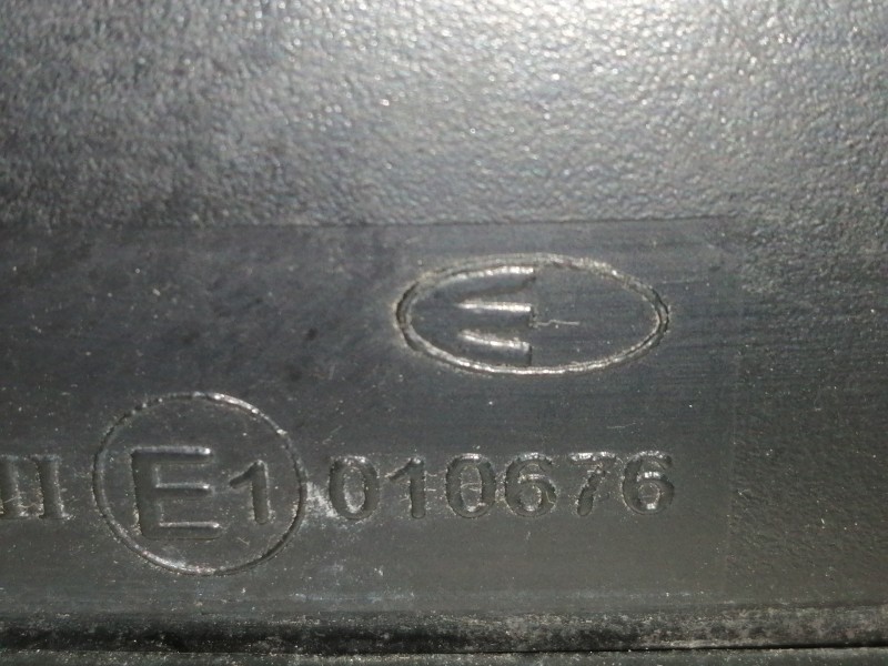 Recambio de retrovisor izquierdo para opel corsa c blue line referencia OEM IAM 010676  