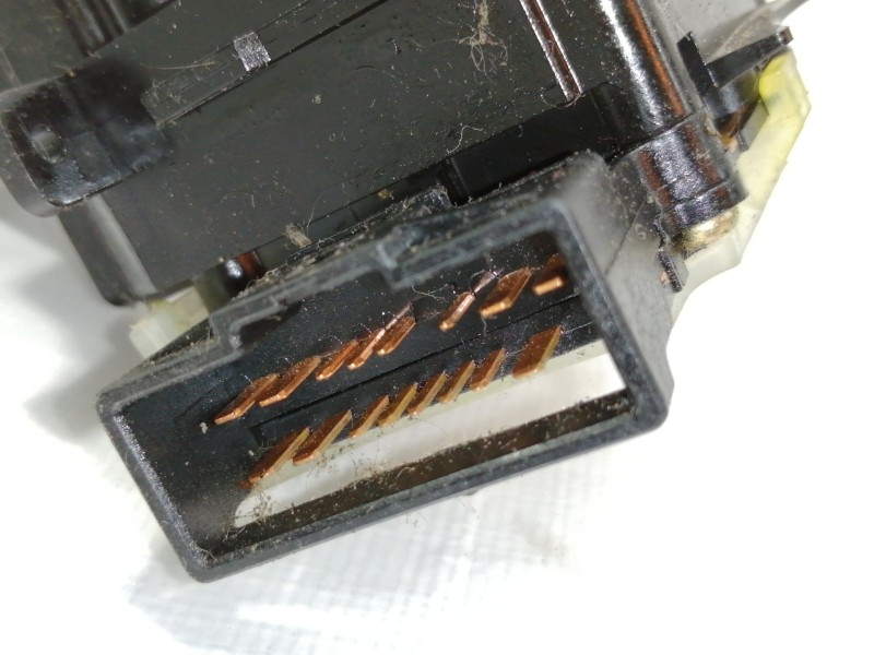 Recambio de mando intermitentes para kia cerato 2.0 ex berlina (4-ptas.) referencia OEM IAM 4813AA  