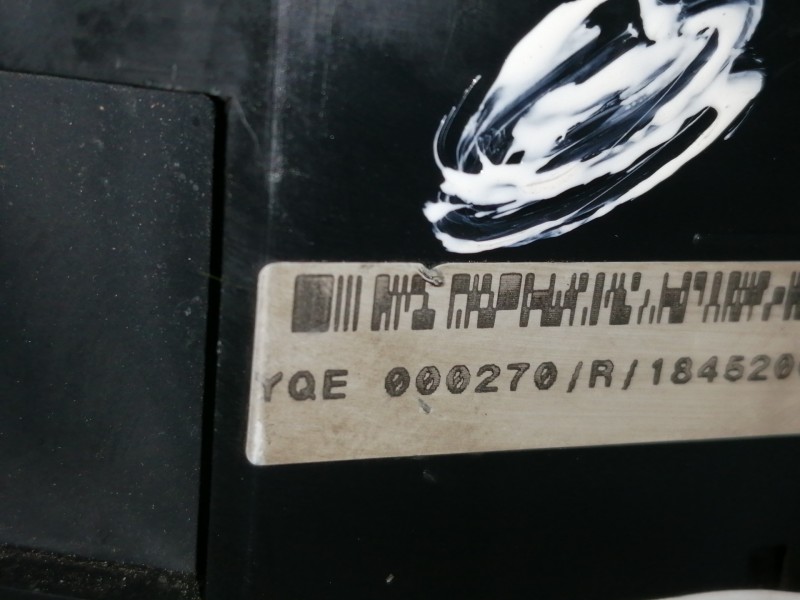 Recambio de caja reles / fusibles para land rover freelander 2.0 td4 cat referencia OEM IAM YQE000270  