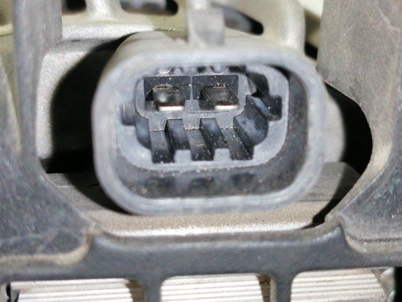 Recambio de alternador para opel mokka selective referencia OEM IAM 94509655  