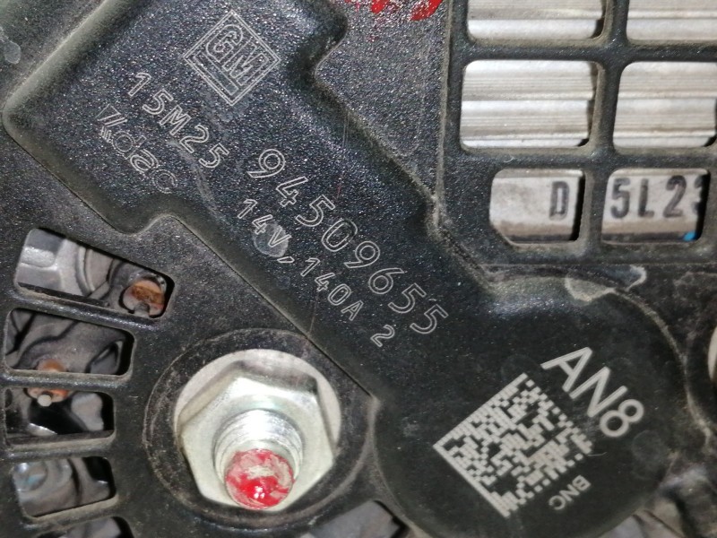 Recambio de alternador para opel mokka selective referencia OEM IAM 94509655  